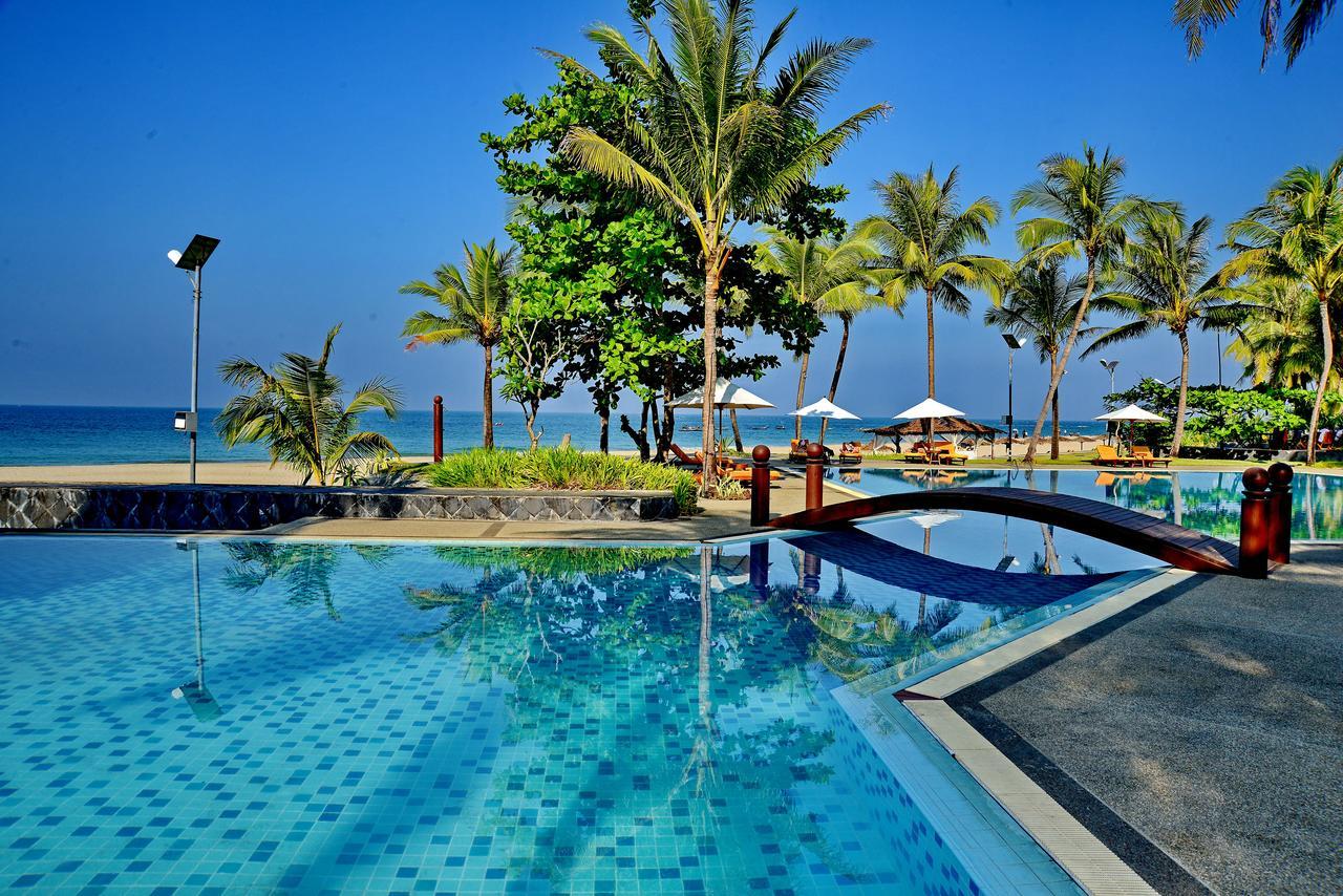 Aureum Palace Hotel & Resort Ngwe Saung Ngwesaung Bagian luar foto