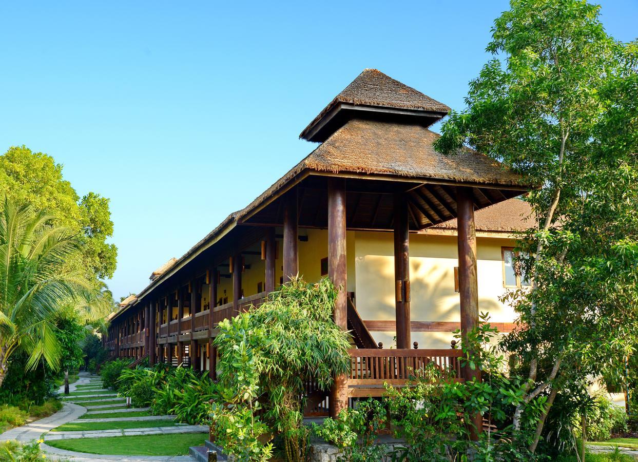 Aureum Palace Hotel & Resort Ngwe Saung Ngwesaung Bagian luar foto