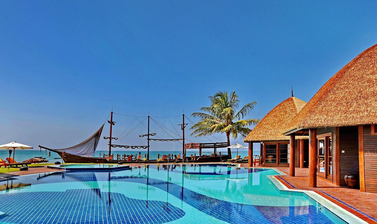 Aureum Palace Hotel & Resort Ngwe Saung Ngwesaung Bagian luar foto