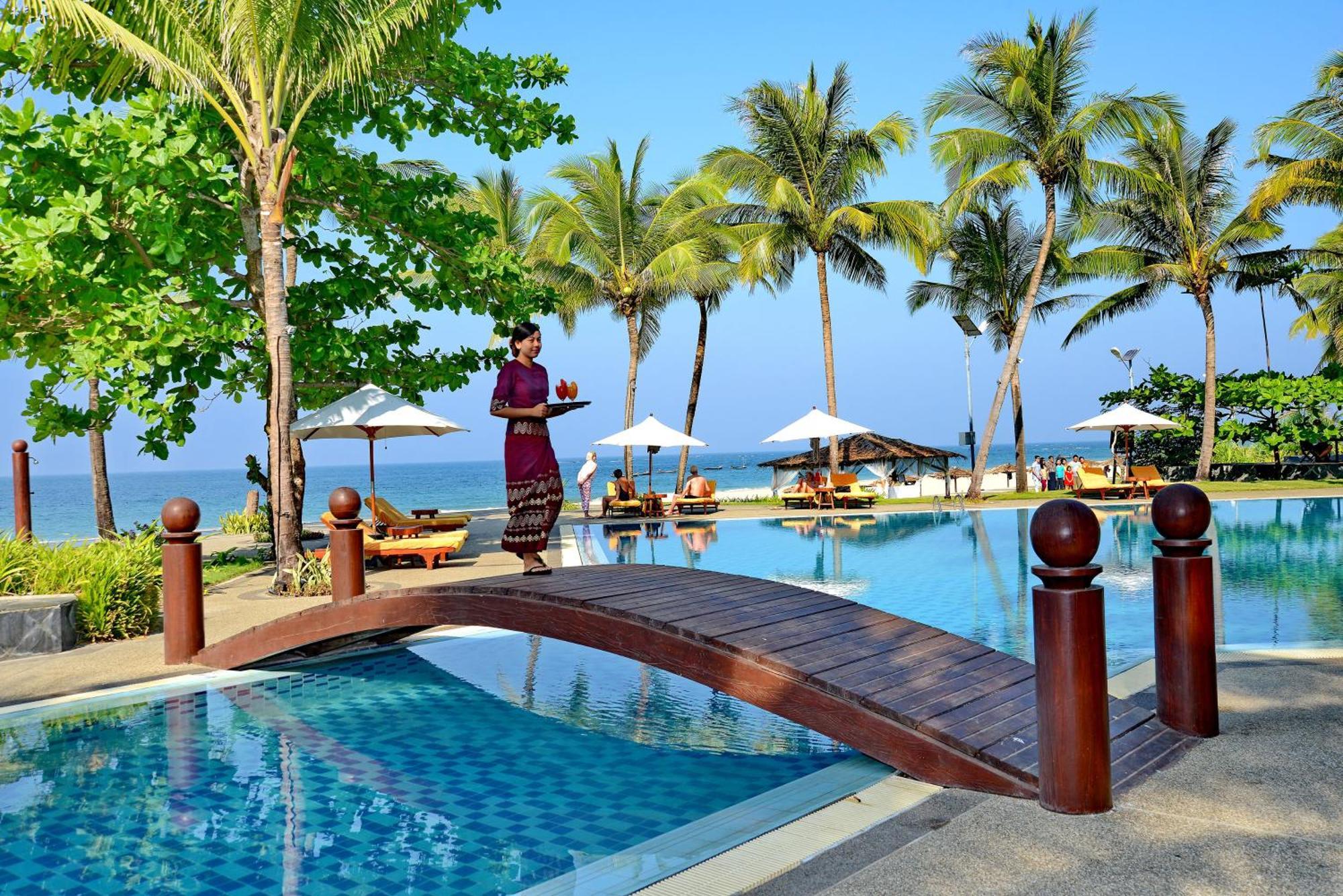 Aureum Palace Hotel & Resort Ngwe Saung Ngwesaung Bagian luar foto