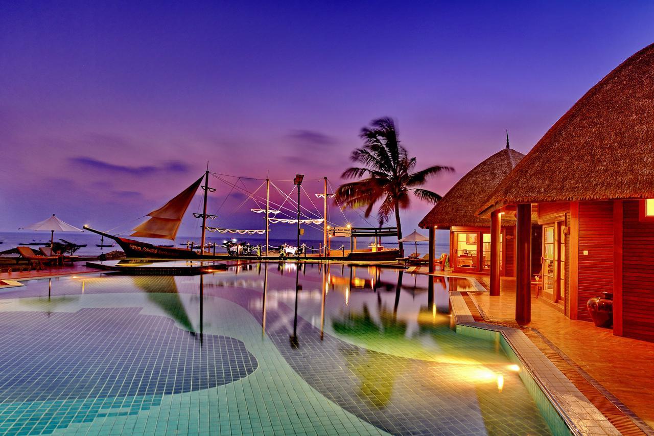 Aureum Palace Hotel & Resort Ngwe Saung Ngwesaung Bagian luar foto