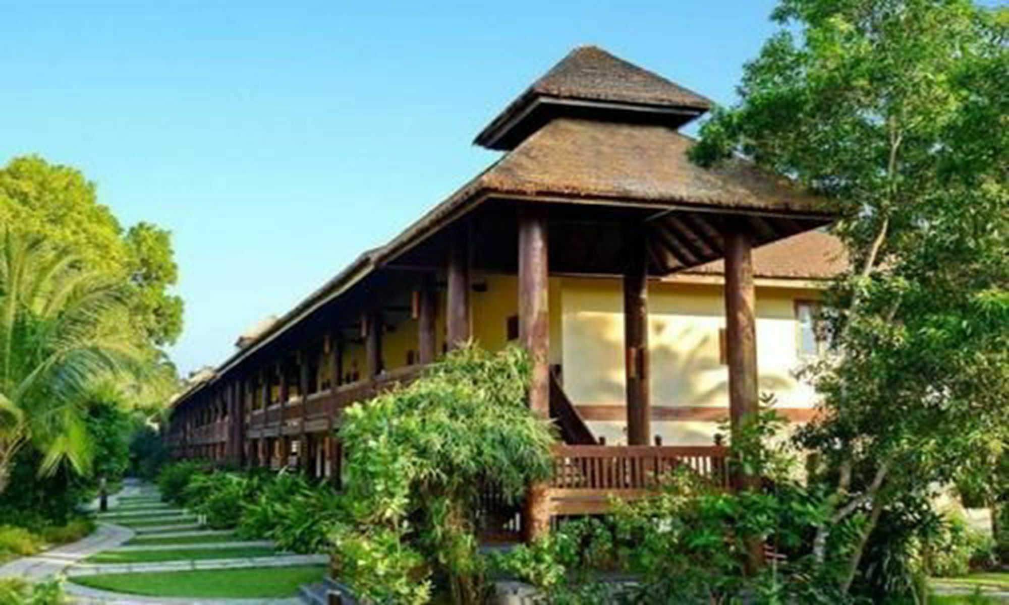 Aureum Palace Hotel & Resort Ngwe Saung Ngwesaung Bagian luar foto