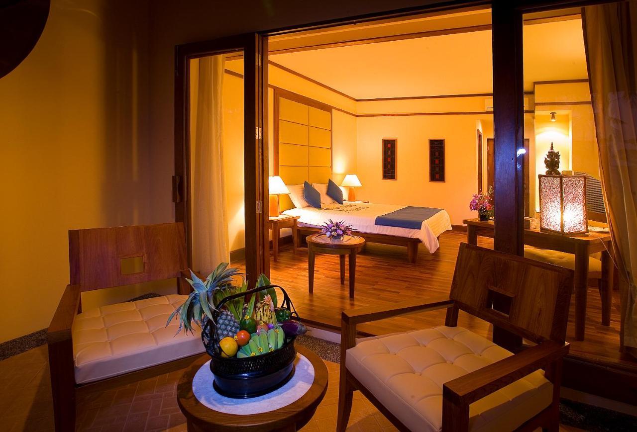 Aureum Palace Hotel & Resort Ngwe Saung Ngwesaung Bagian luar foto